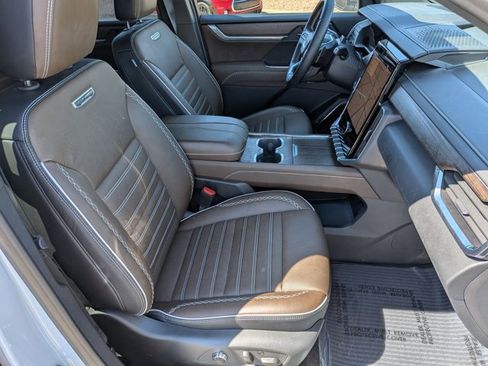 Used 2026 GMC Acadia Denali Ultimate w/ LPO, Floor Liner Package image 22