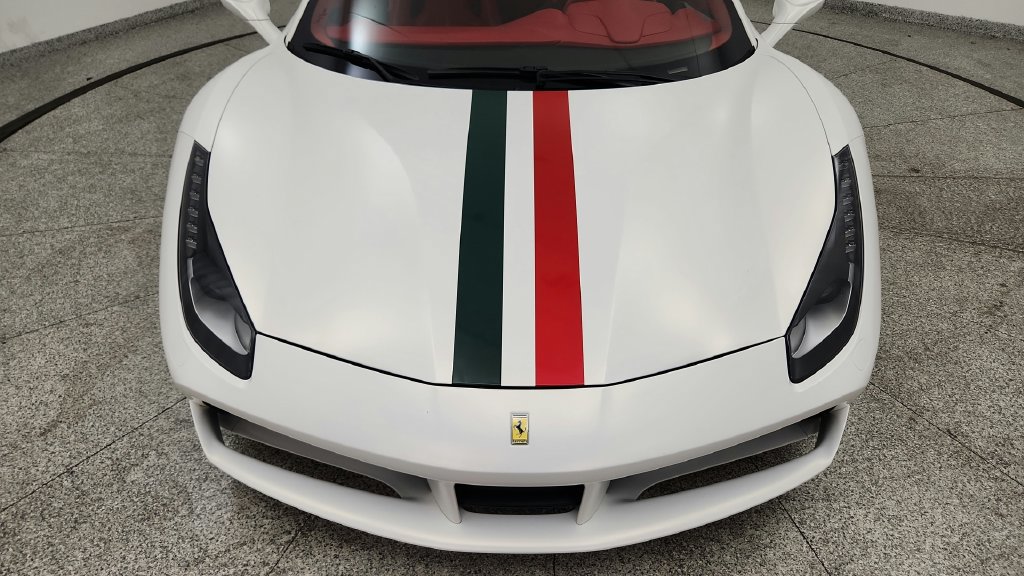 Used 2017 Ferrari 488 Spider RWD image 13