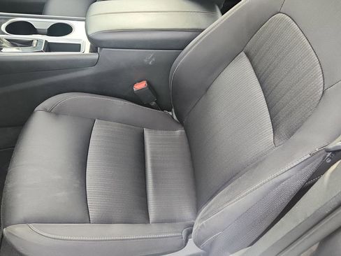 Used 2024 Nissan Altima 2.5 SV image 9