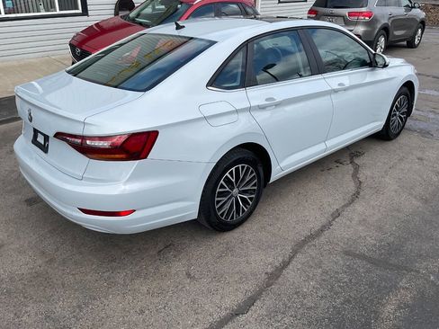 Used 2019 Volkswagen Jetta SE image 9