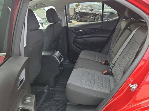 Used 2024 Chevrolet Equinox LT FWD image 24