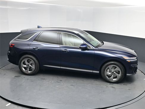 New 2026 Genesis GV70 2.5T Select image 9
