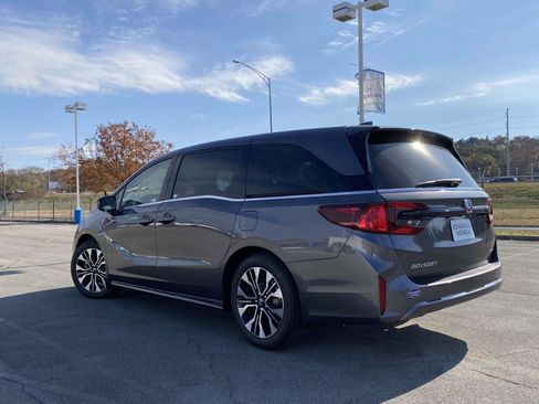 New 2026 Honda Odyssey Elite image 5