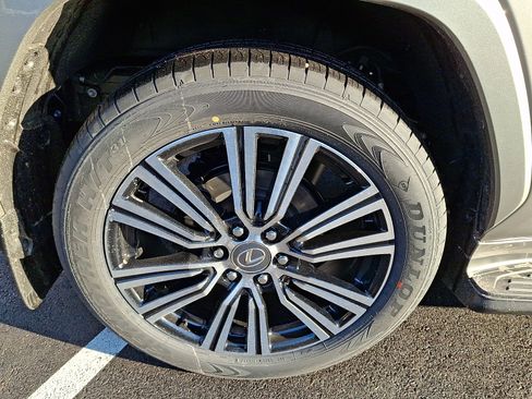 New 2026 Lexus LX 600 4WD w/ Luxury Package image 5