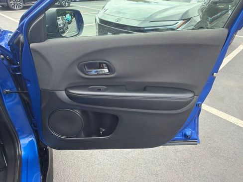 Used 2019 Honda HR-V Sport image 9