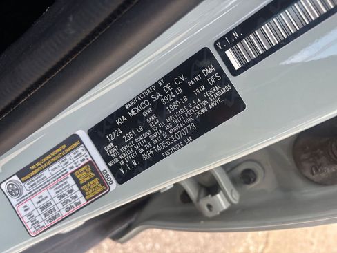 Used 2025 Kia K4 FWD image 28