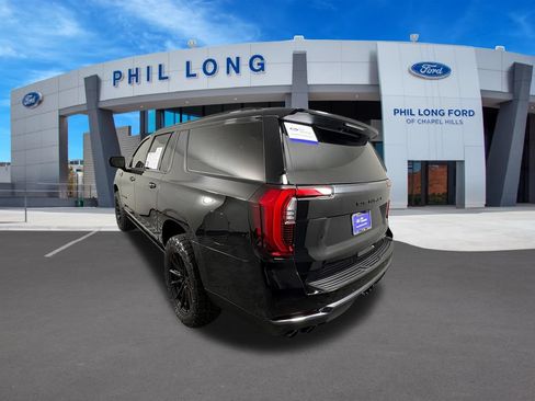 Used 2025 GMC Yukon XL Denali Ultimate AWD/4WD image 3