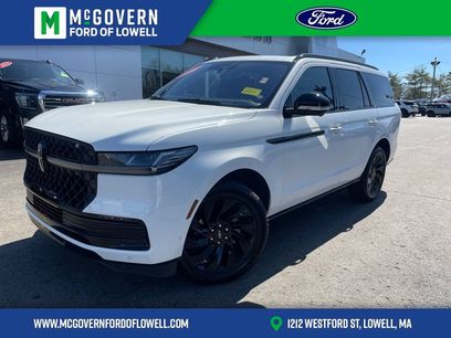 Used 2025 Lincoln Navigator Reserve w/ Jet Appearance Package