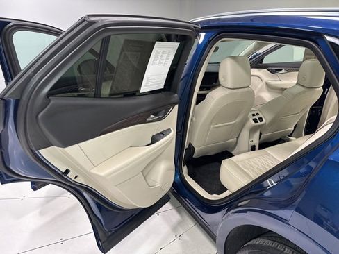 Used 2023 Buick Envision Avenir image 24