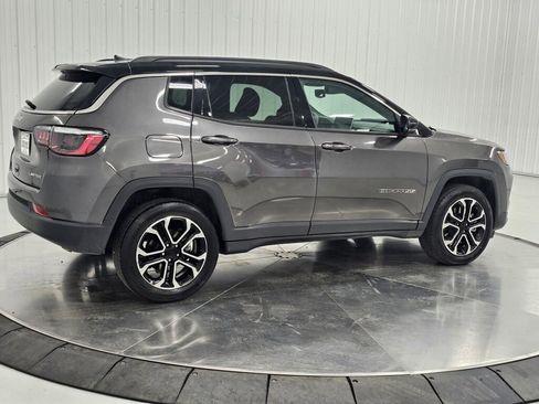 Used 2024 Jeep Compass Limited image 32