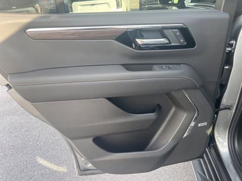 New 2026 Chevrolet Tahoe Premier image 17