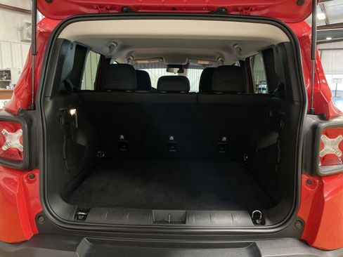 Used 2021 Jeep Renegade Sport image 22