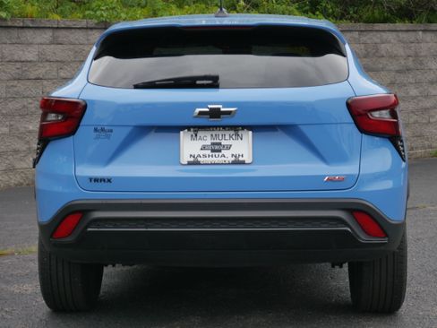 Certified 2024 Chevrolet Trax RS w/ Driver Confidence Package FWD image 5