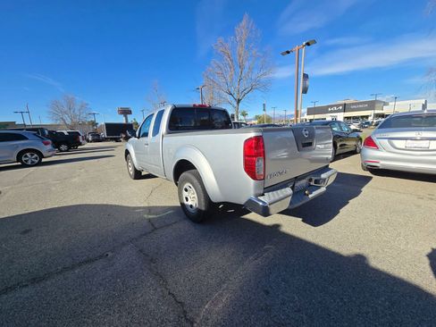 Used 2006 Nissan Frontier XE w/ (G01) XE Preferred Pkg image 7