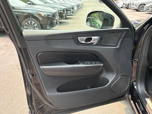 Certified 2023 Volvo XC60 T8 Plus w/ Climate Package AWD/4WD image 9