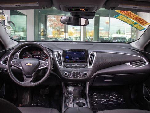 Used 2024 Chevrolet Malibu LT image 15