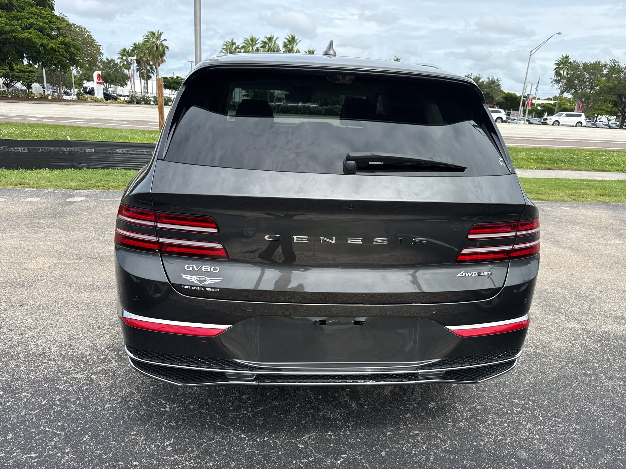 Certified 2025 Genesis GV80 3.5T Prestige AWD/4WD image 6