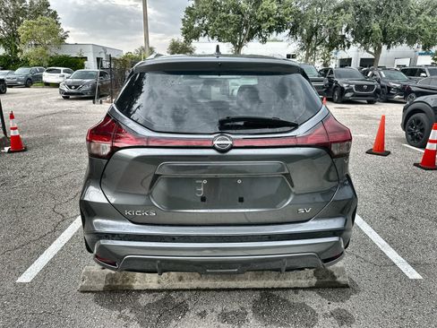 Used 2022 Nissan Kicks SV FWD image 7
