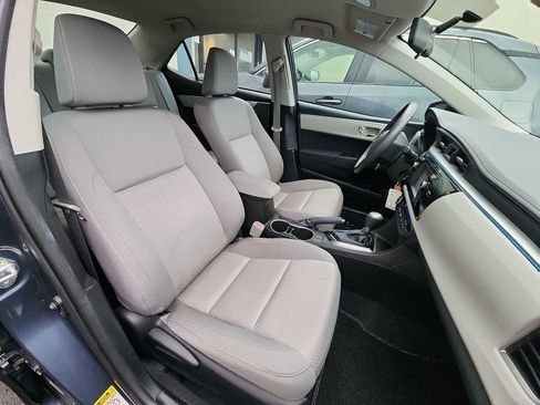 Used 2014 Toyota Corolla LE image 25