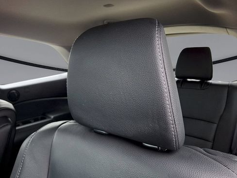 Used 2021 Honda Pilot Touring image 27