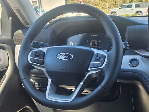New 2026 Ford Explorer Active w/ Active Comfort Package image 14