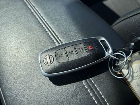 Used 2025 Nissan Sentra SV image 21