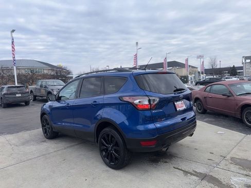 Used 2017 Ford Escape Titanium image 7