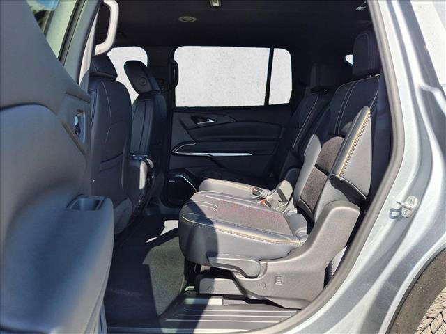 New 2026 Chevrolet Traverse High Country FWD image 16