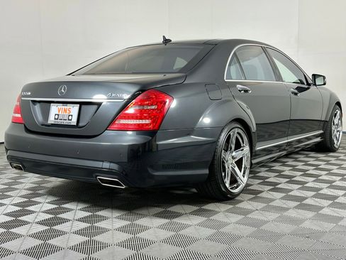 Used 2011 Mercedes-Benz S 550 4MATIC image 4