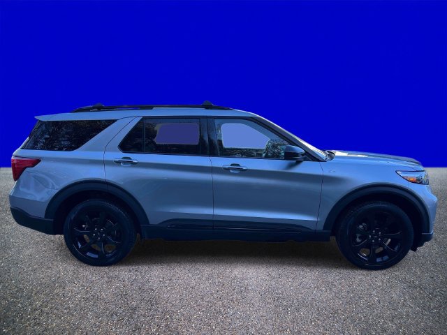 Certified 2024 Ford Explorer ST-Line w/ Class IV Trailer Tow Package AWD/4WD image 2