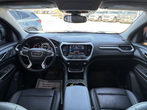 Used 2023 GMC Acadia SLT w/ Technology Package image 19