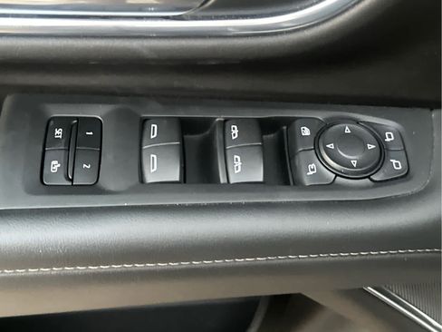 Used 2023 Chevrolet Tahoe LT w/ Luxury Package image 20