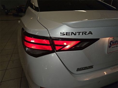 Used 2023 Nissan Sentra SR w/ SR Premium Package image 28