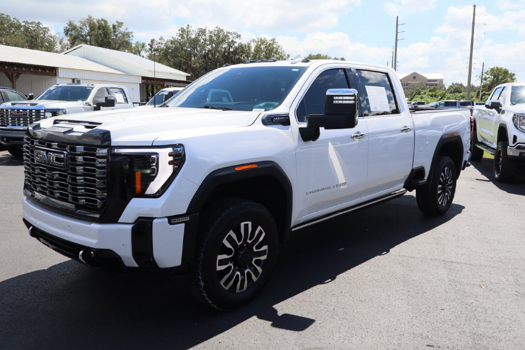 Certified 2025 GMC Sierra 2500 Denali Ultimate AWD/4WD image 5