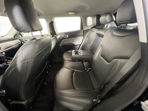 Used 2022 Jeep Compass Latitude image 23