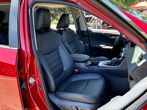 Used 2025 Toyota RAV4 Limited w/ Advanced Technology Package AWD/4WD image 8