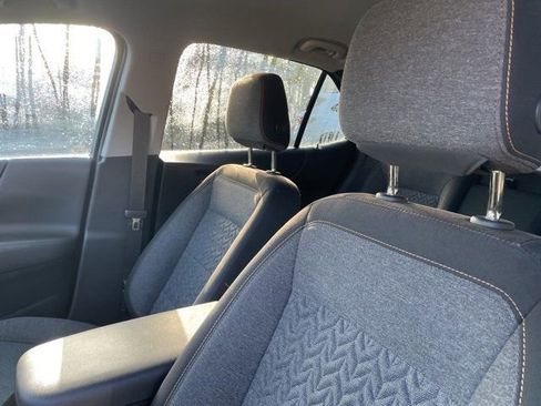 Used 2023 Chevrolet Equinox LT image 12