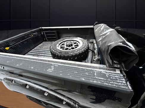 Used 2014 Ford F350 Platinum image 16