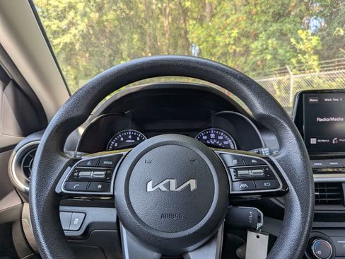Used 2024 Kia Forte LXS FWD image 24