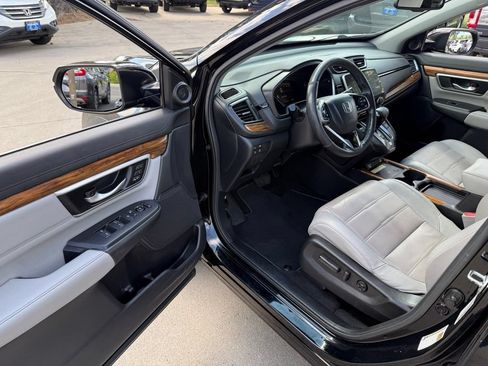 Used 2020 Honda CR-V Touring image 12