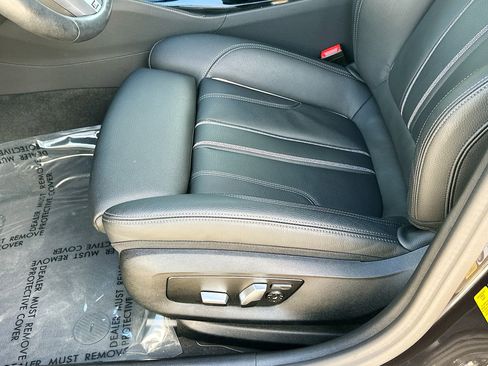Used 2023 BMW 540i w/ M Sport Package image 19