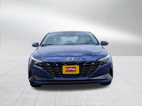Used 2023 Hyundai Elantra Limited FWD image 2
