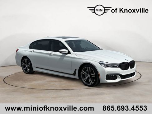 Used 2019 BMW 750i w/ Executive Package image 1