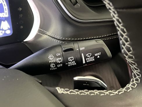 New 2025 Jeep Grand Cherokee Laredo w/ Luxury Tech Group I image 20