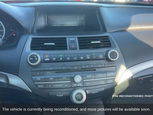 Used 2011 Honda Accord LX-P image 17