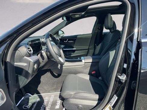 Certified 2026 Mercedes-Benz C 300 4MATIC Sedan image 9