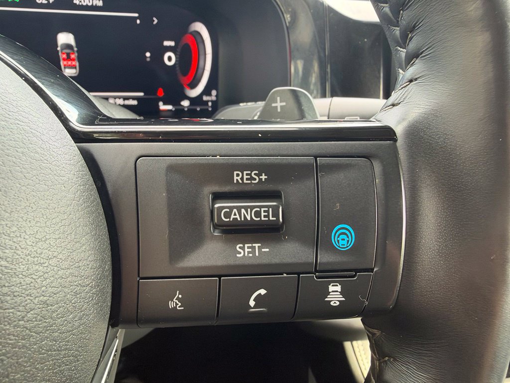 Used 2023 Nissan Pathfinder Platinum AWD/4WD image 25
