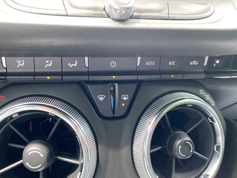 Used 2019 Chevrolet Camaro SS RWD image 18