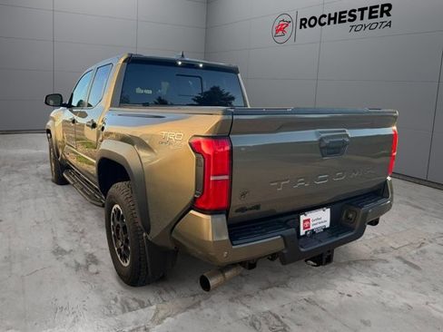 Certified 2024 Toyota Tacoma TRD Off-Road w/ TRD Off Road Upgrade Package AWD/4WD image 40
