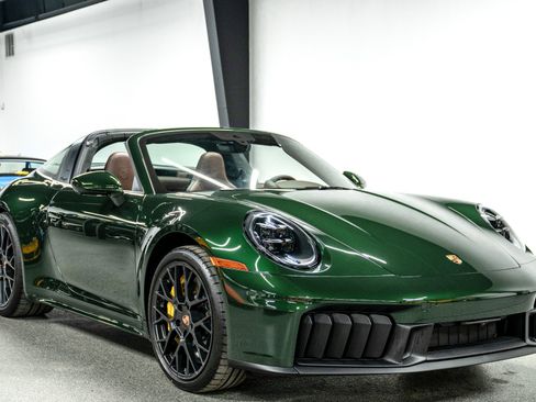 Used 2026 Porsche 911 Targa 4 GTS image 3